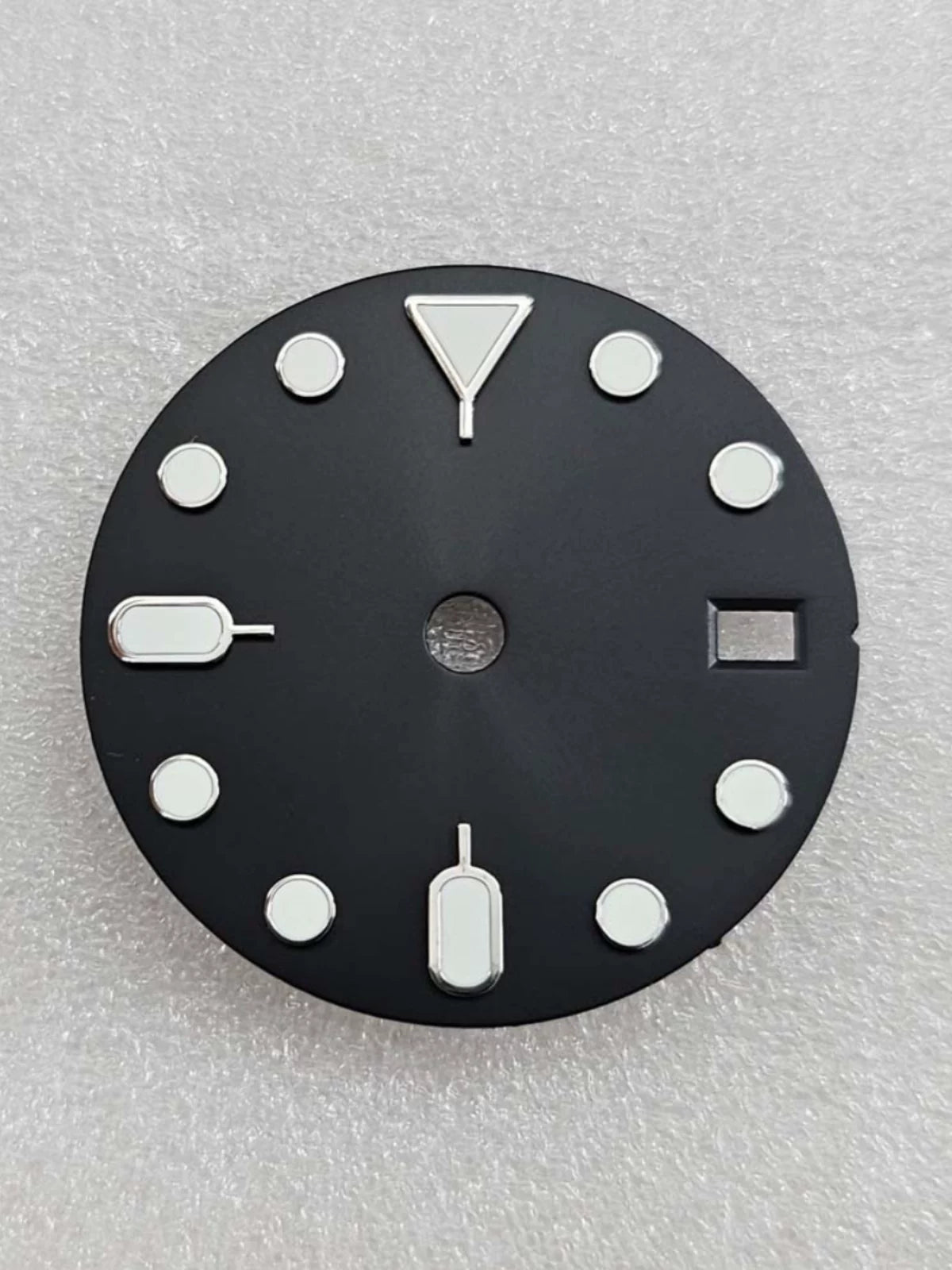 Watch dial 28.5mm green luminous no LOGO modified GMT four-hand dial, suitable for NH35 automatic Triangle Marker