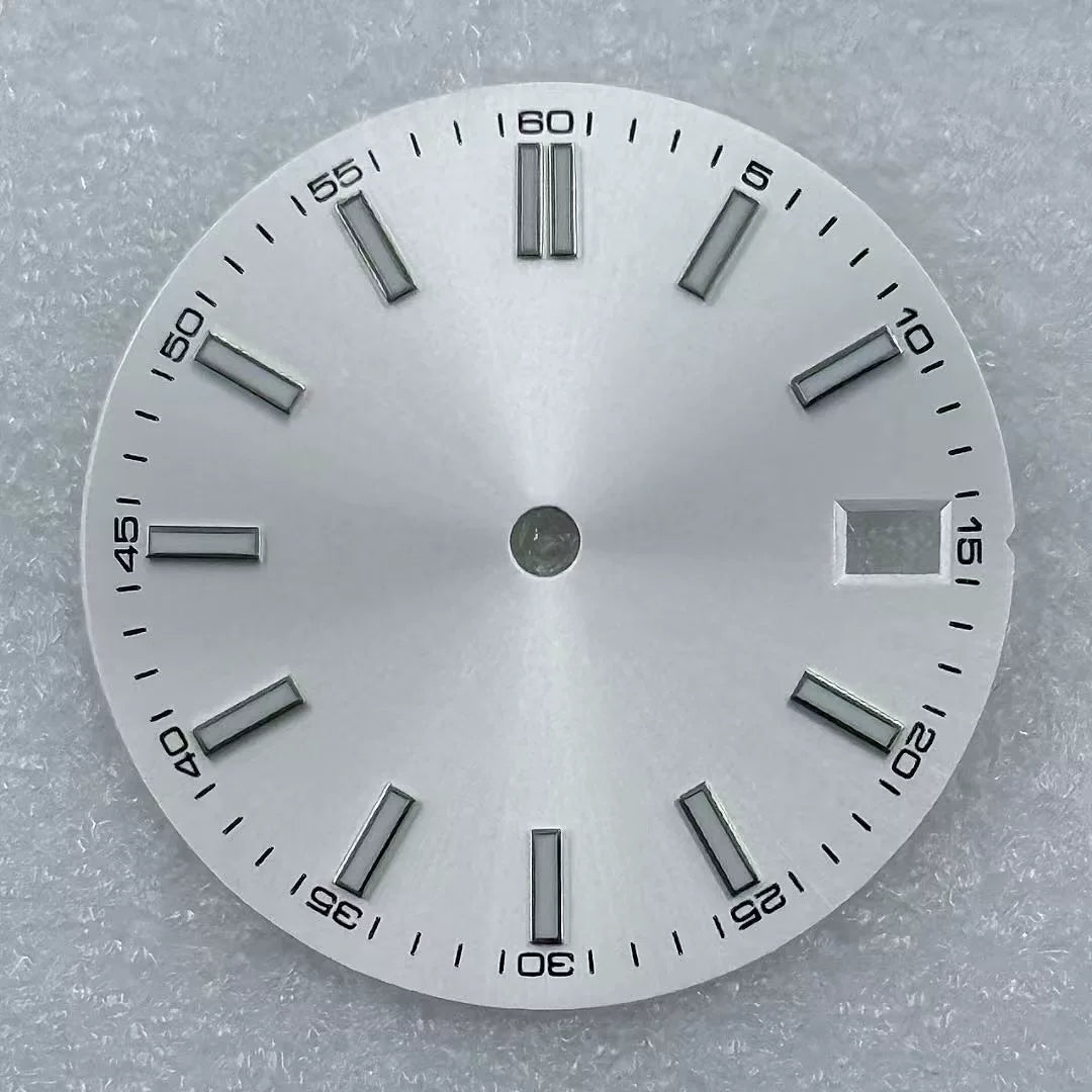 28.5mm double nail Dial with number minute mark Green luminous for NH35 movement