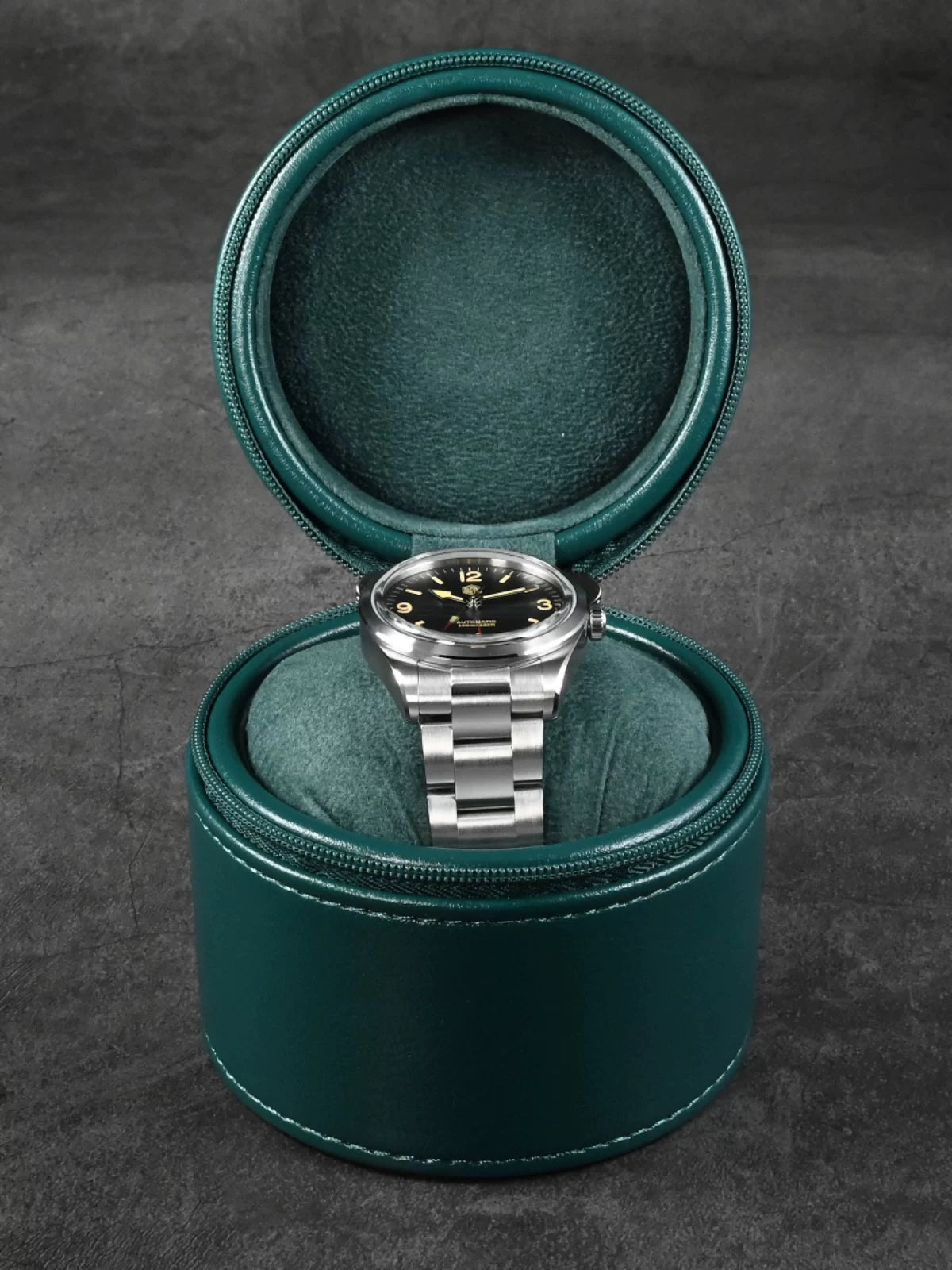San Martin green box high-end anti-drop watch box, small travel storage box, leather single/watch gift box, portable.
