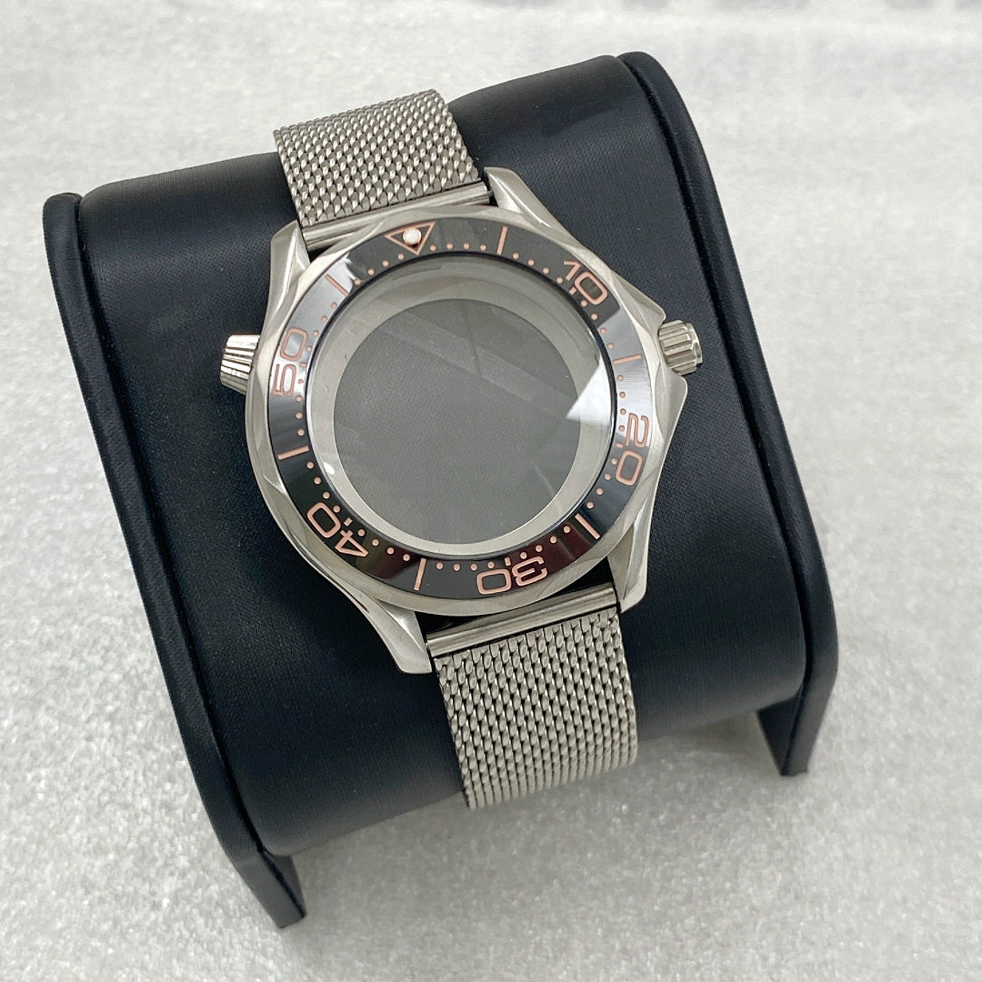 41Mm modified Seamaster 300 case mesh belt sapphire glass suitable for nh35 movement stainless steel case