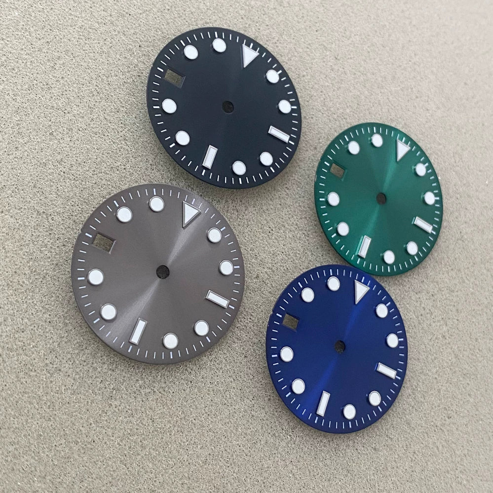 Lefty Watch Dial 9 o'clock date window sunbust submariner style dial 28.5mm green luminous for Japan NH35