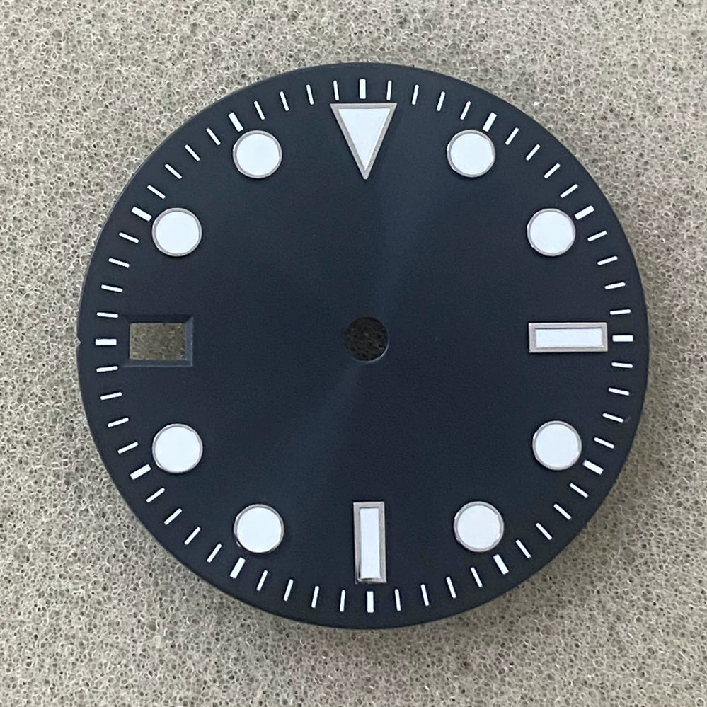 Lefty Watch Dial  9 o'clock date window sunbust submariner style dial 28.5mm green luminous for Japan NH35