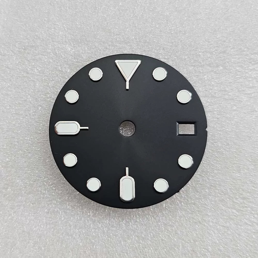 Watch dial 28.5mm green luminous no LOGO modified GMT four-hand dial, suitable for NH35 automatic Triangle Marker
