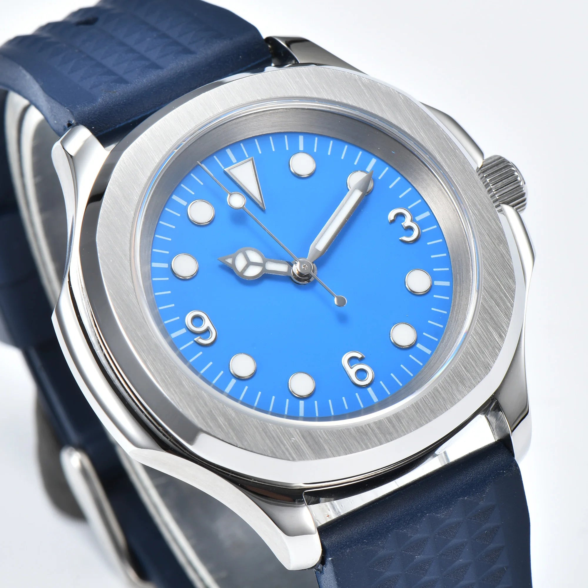 Aquanuat Watch TD901 40mm Dress Watch  sapphire Luminous  5ATM Glassback pvd gold black