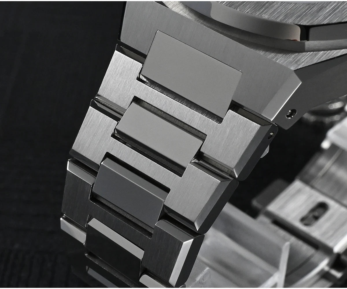 San Martin Nautilus MOD SN0075G 43mm Sw200 PT5000 Automatic AR Sapphire 20 ATM BGW - 9 - Tandorio Watches